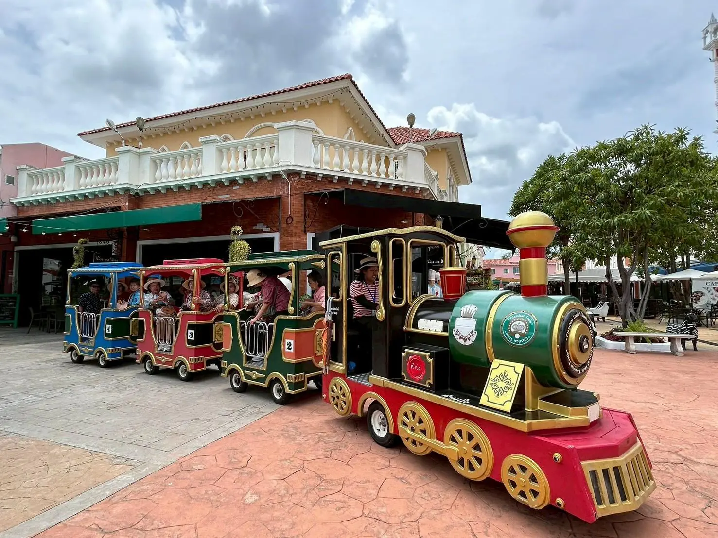 Siam Venezia Hua Hin ticket