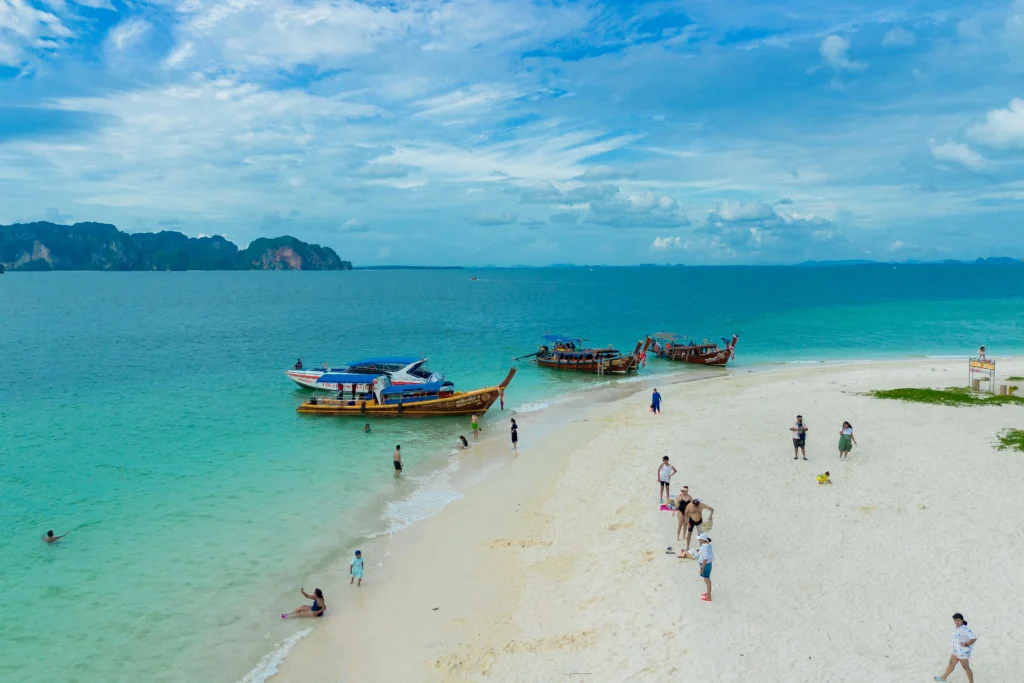 Turquoise water and cliff-backed white sand at Phra Nang Beach, Railay