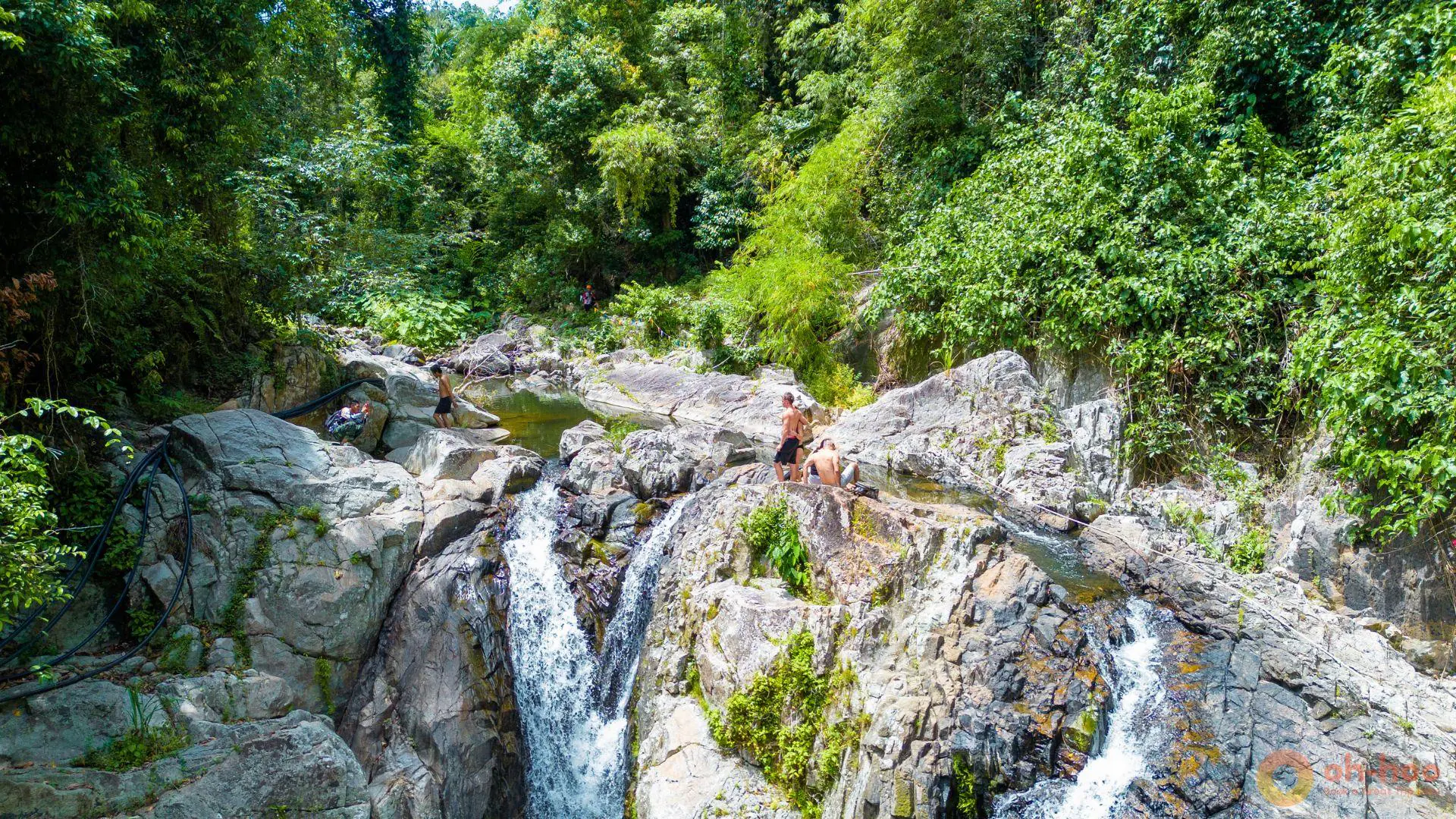 Koh Samui waterfalls stop on a one-day scenic island route Image source: Wikimedia Commons