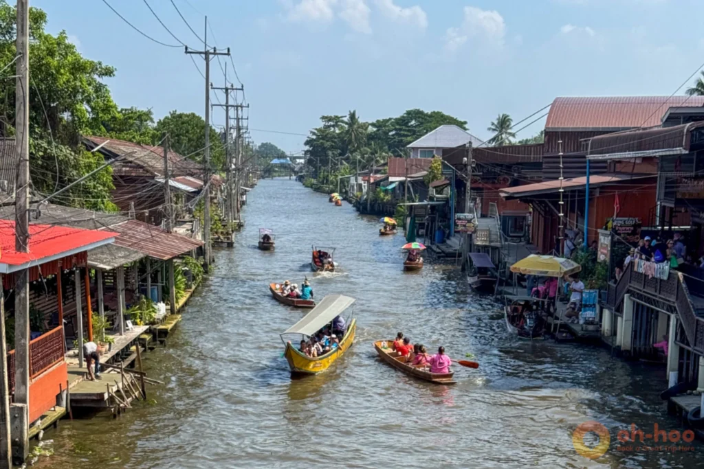 1789463113 canal at Damnoen Saduak 1024x683