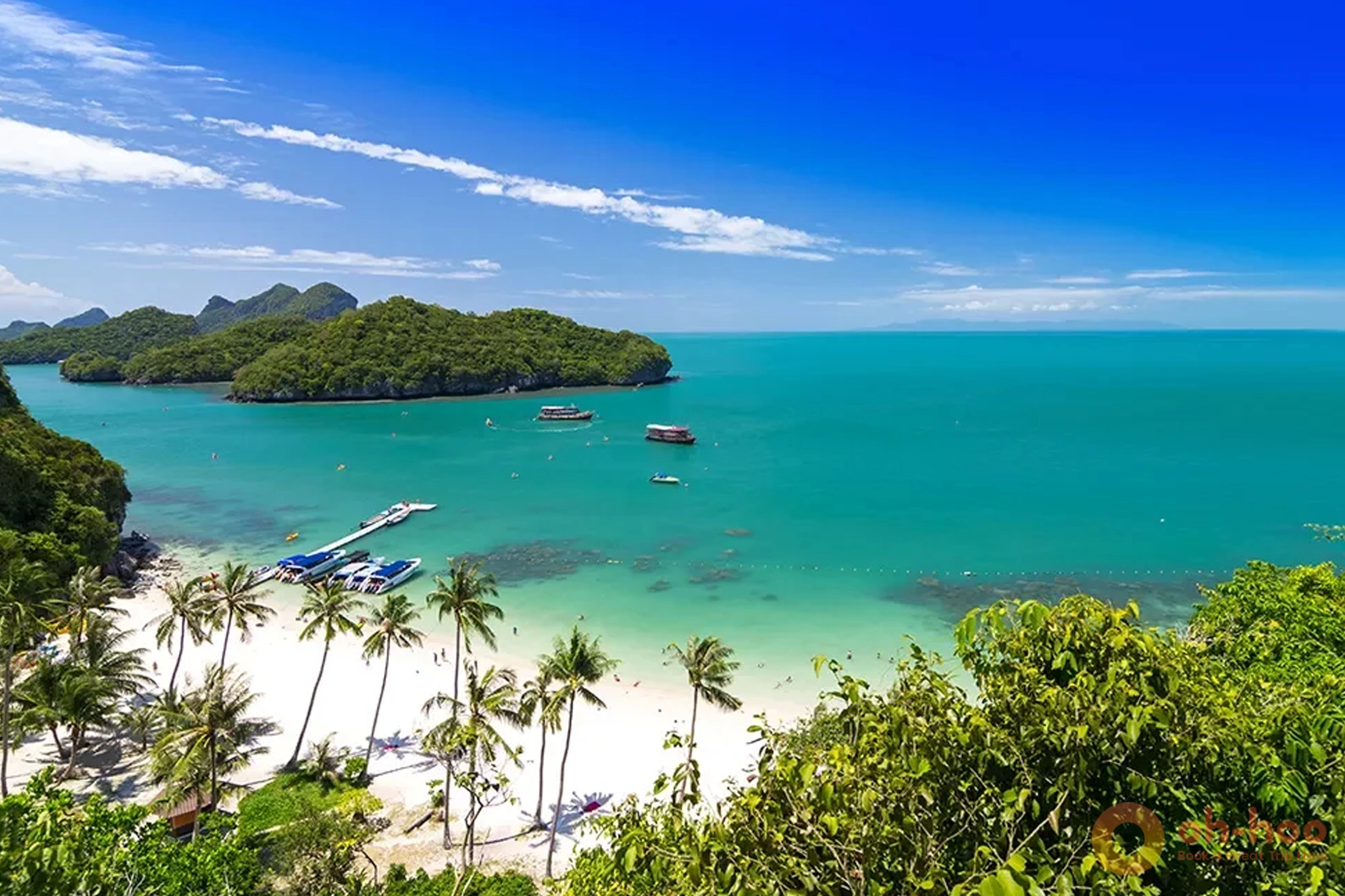 Panoramic view over the limestone islands of Ang Thong from the Pha Jun Jaras viewpoint